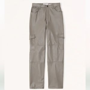 Curve Love Vegan Leather Cargo 90s Relaxed Pant